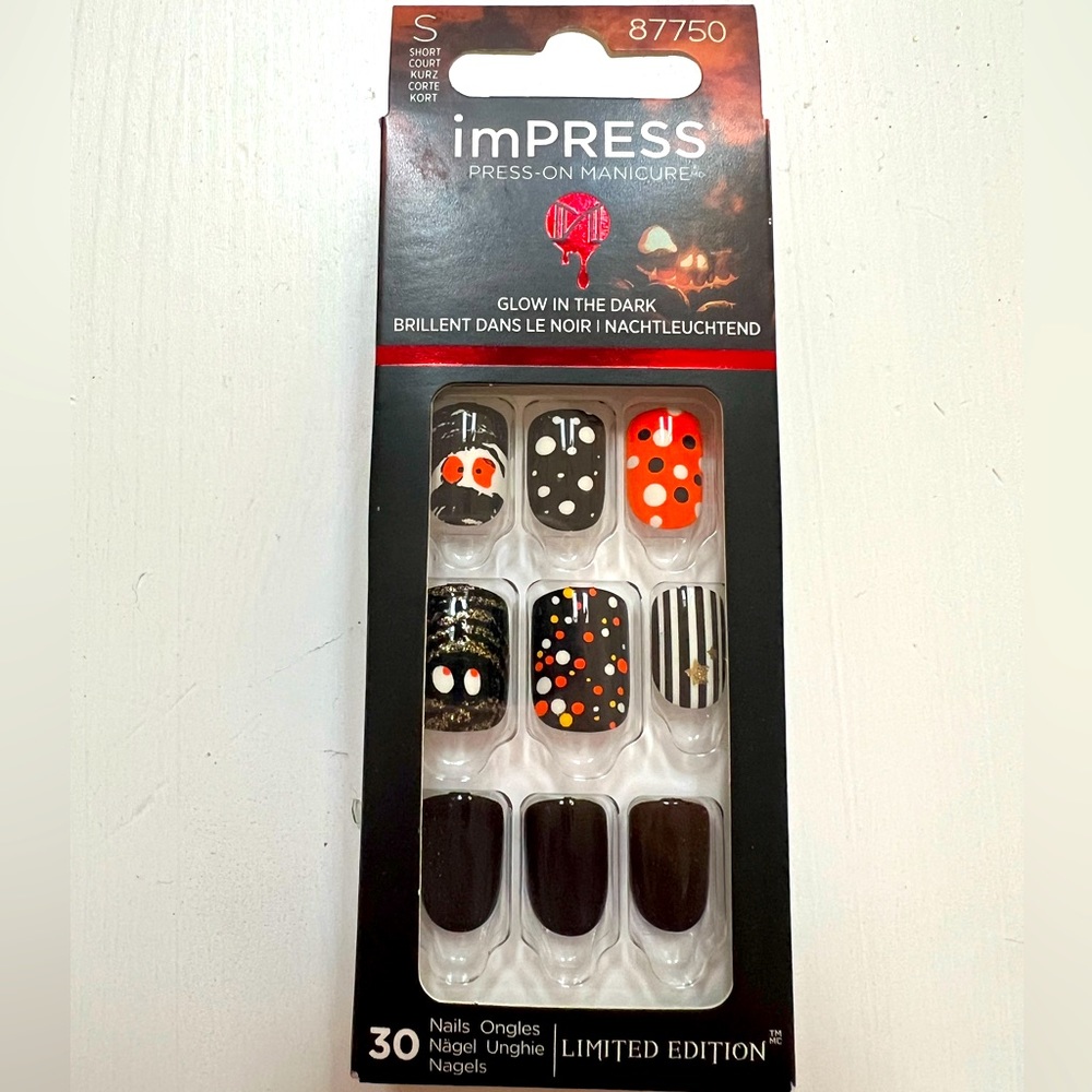 imPRESS Halloween Press On Nails